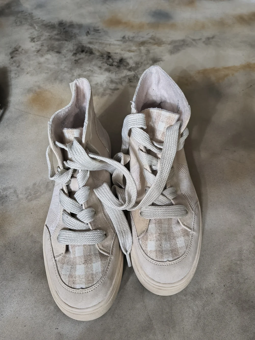 Rocket Dog  Wonens Neutral Plaid High-Top Sneakers - Beige